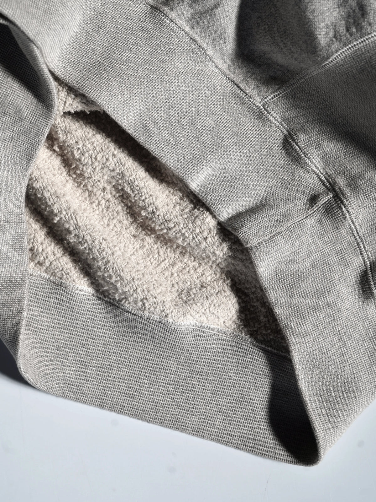 #008  SEGMENT SWEAT